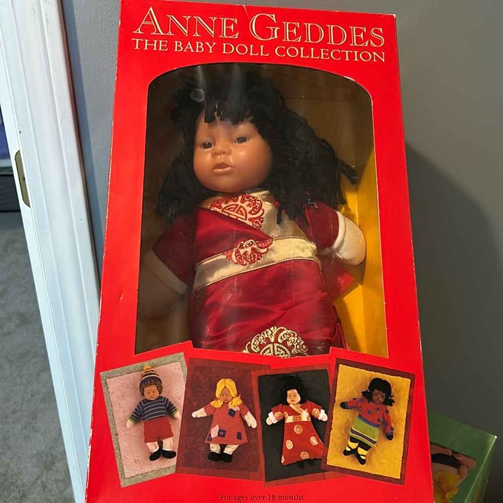 Anne Geddes Baby Doll Collection